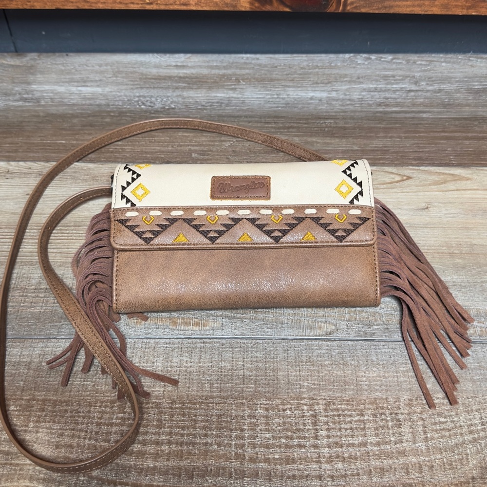 Wrangler Aztec Fringe Crossbody Wallet - Picture 9 of 9